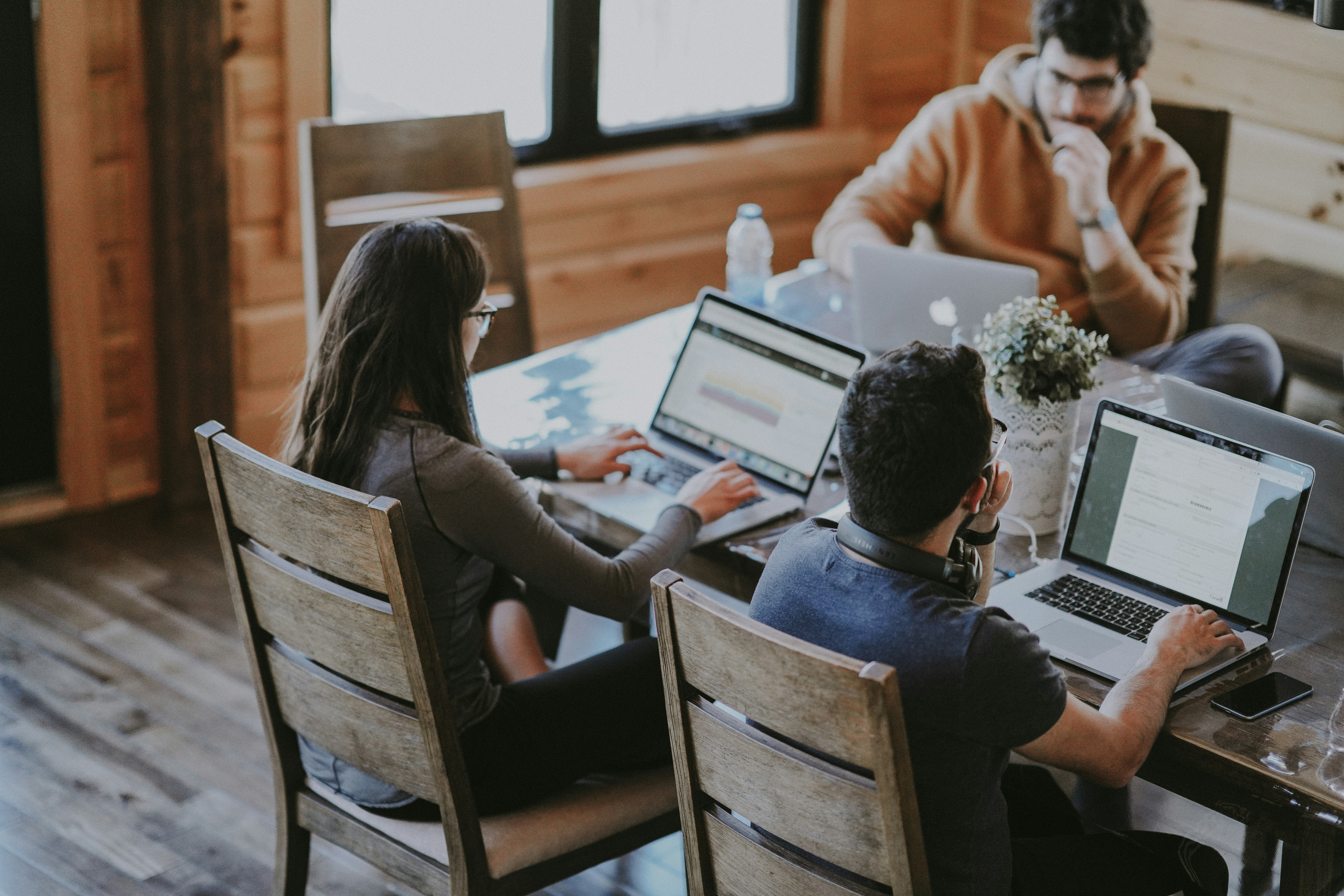 engineering team choosing startup tech stack for product development